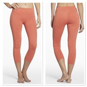 Fabletics Salar Capri Pink / Grapefruit / stripe